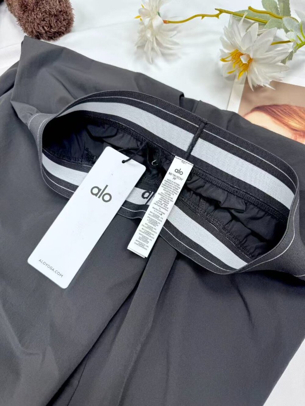 Dark Gray๐ต NWT ALO Yoga Suit Up Trouser | Straight Leg Pants | 30โ - Picture 7 of 7